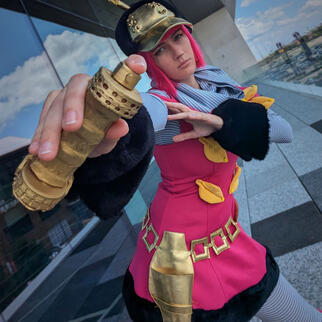Hot Pants (Jojo's Bizarre Adventure) - Photo by @bokukko.cosplay Hot Pants (Jojo's Bizarre Adventure) - Photo by @bokukko.cosplay